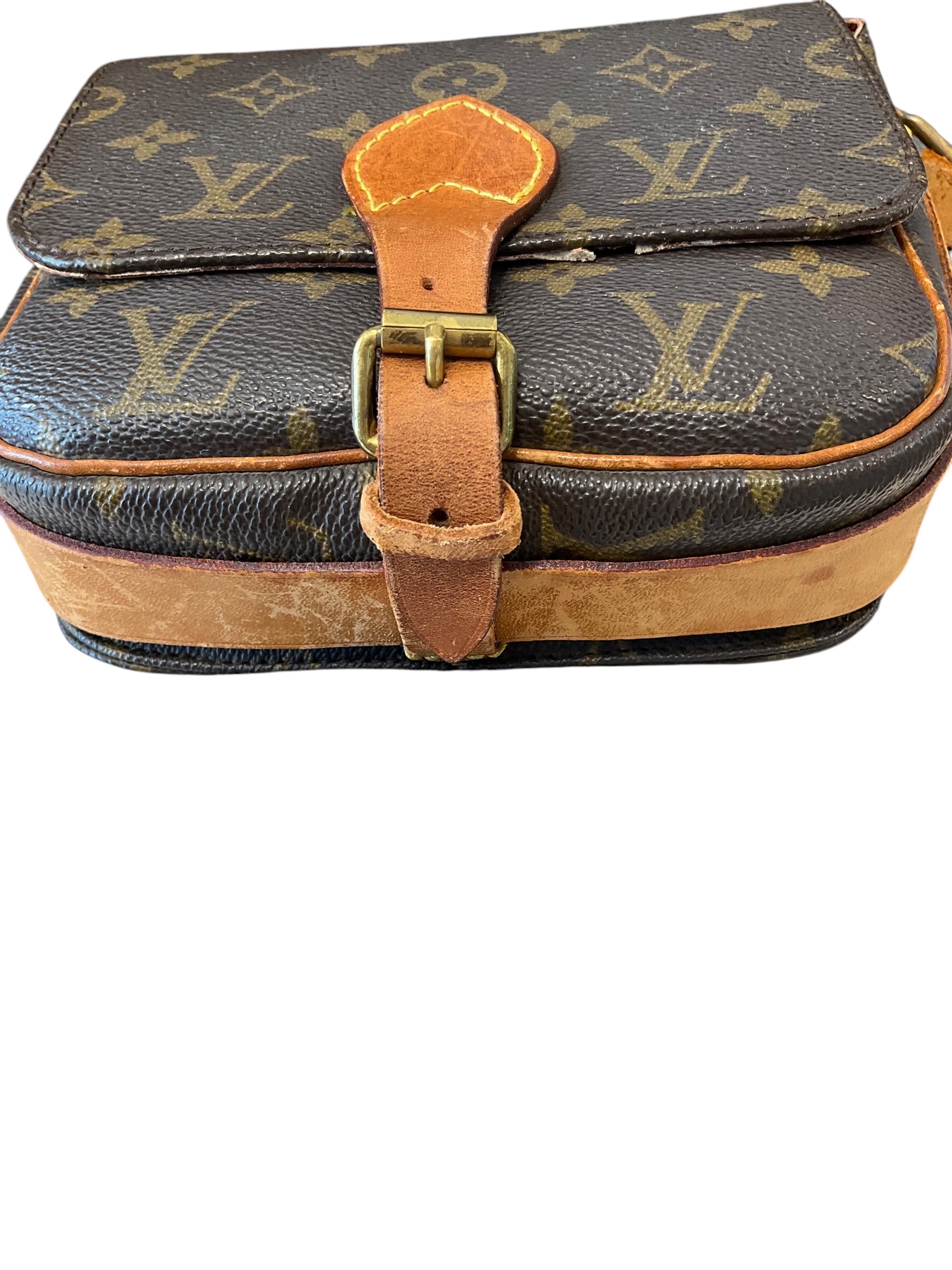 Louis Vuitton Handbag.Crossbody