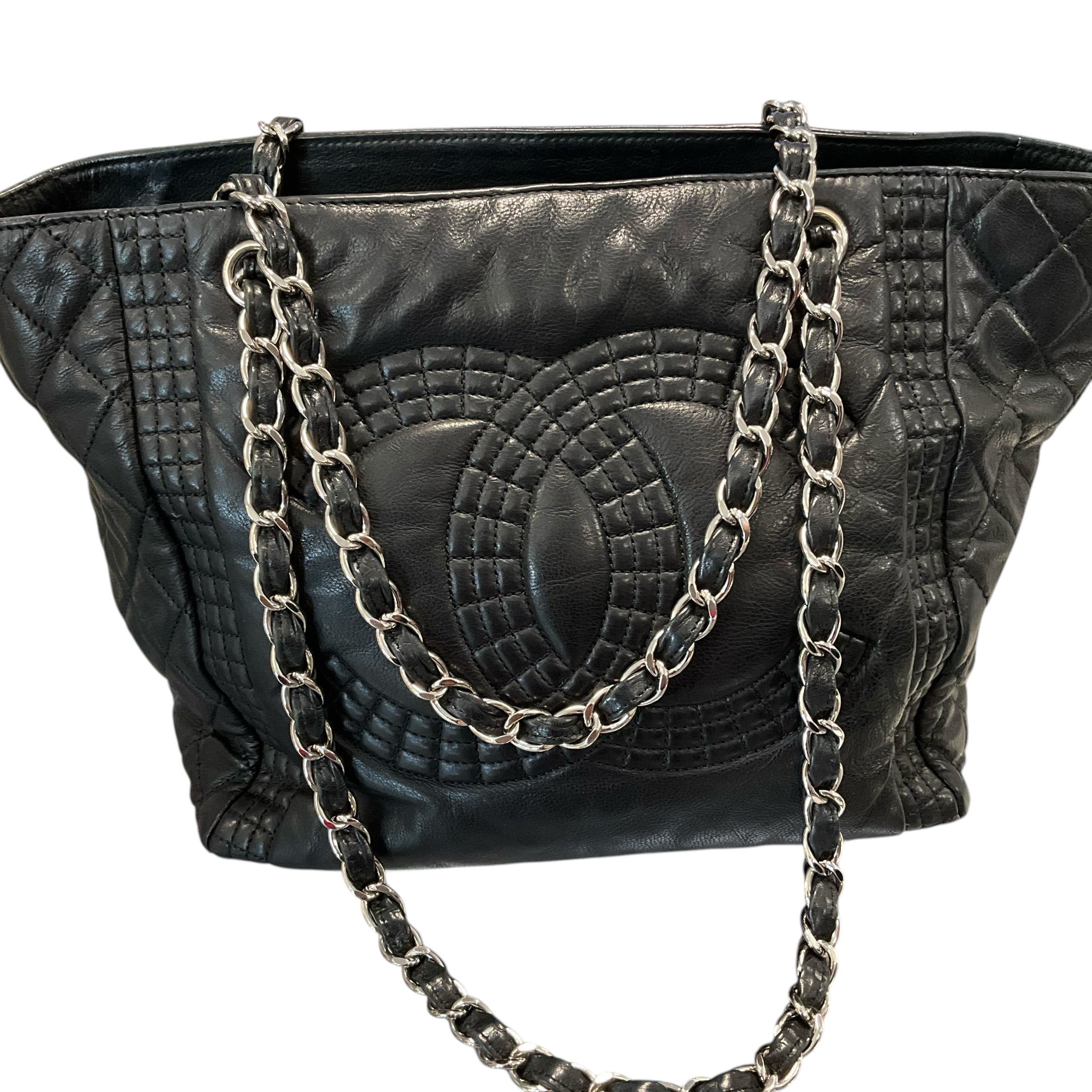 CHANEL Handbag
