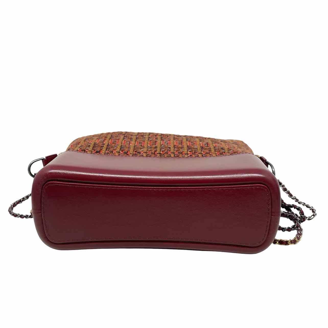 Chanel Cranberry Leather tweed LIKE NEW Luxury Shoulder Bag