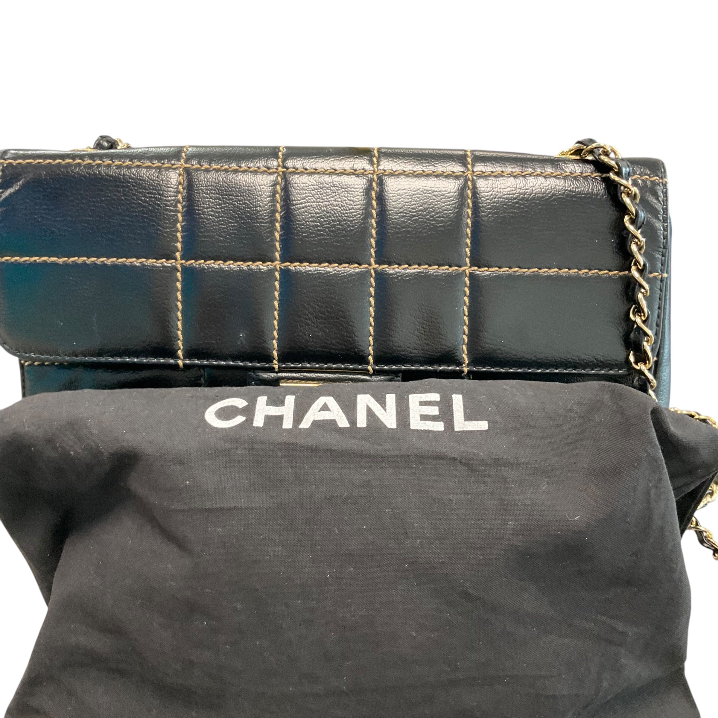 CHANEL Handbag