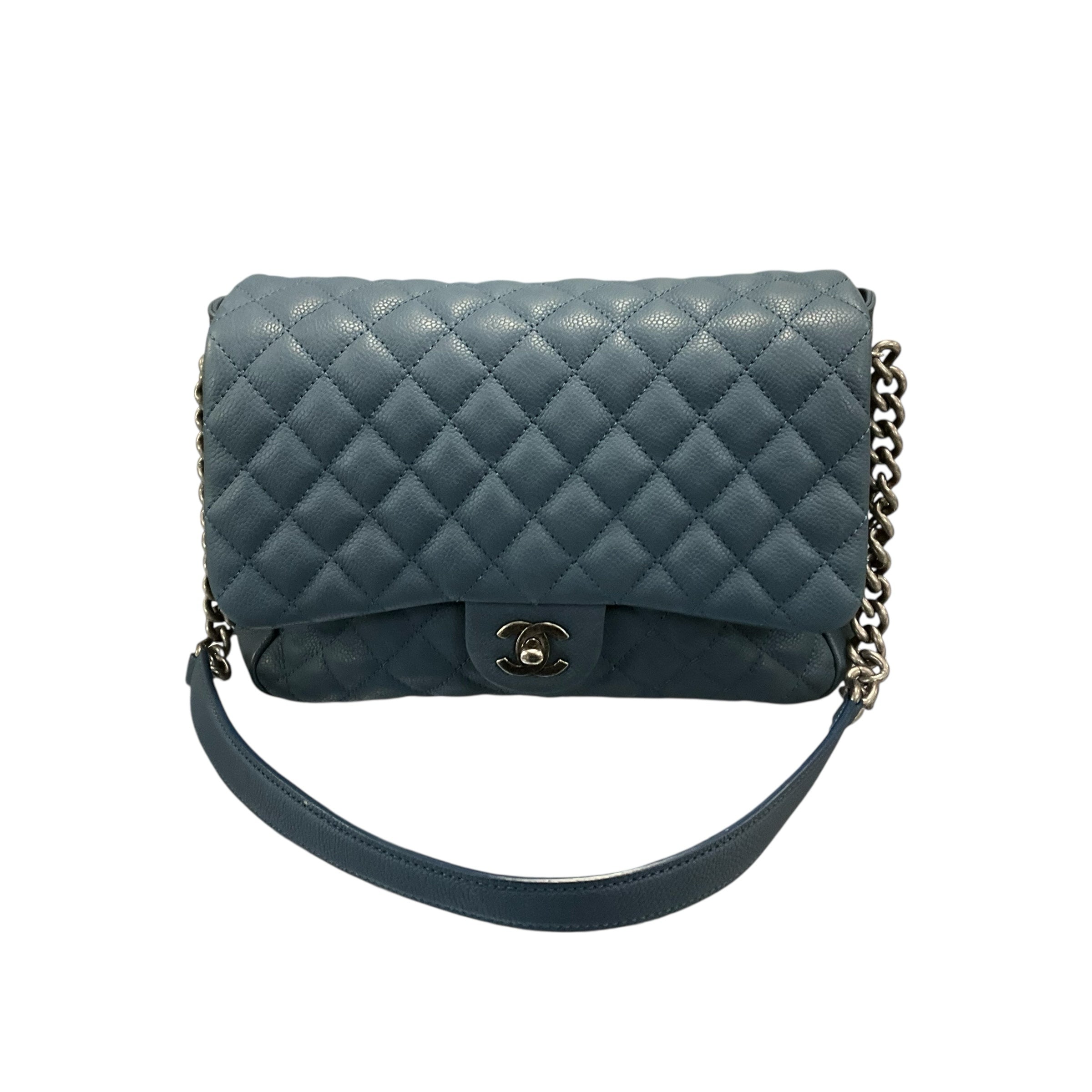 CHANEL Handbag