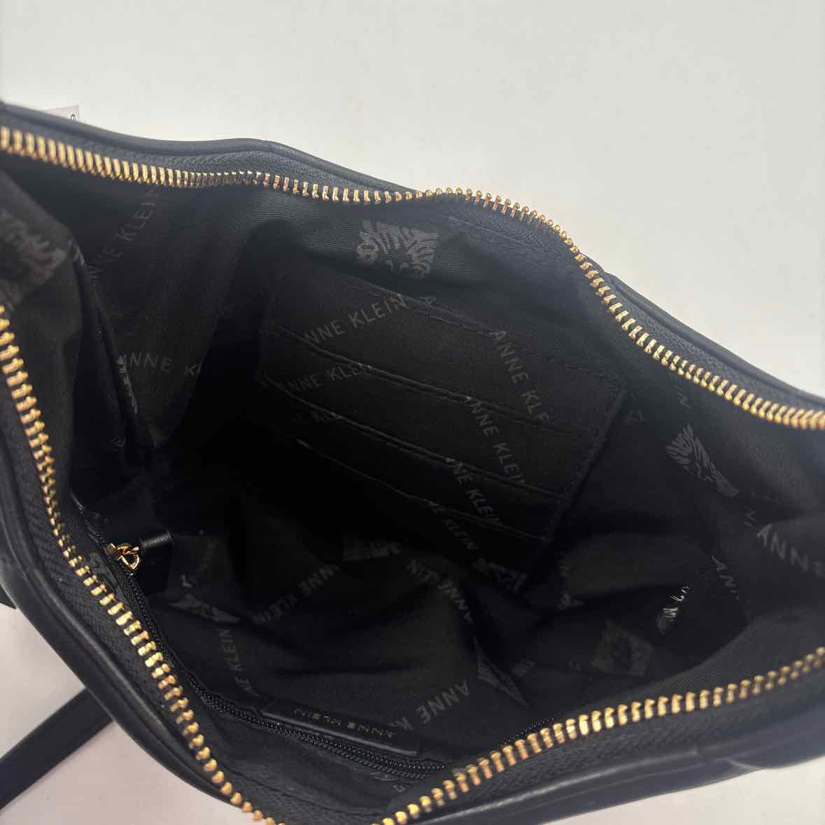 ANNE KLEIN Black Quilted Convertible Shoulder / Crossbody Purse